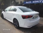 Toyota Avensis 2.0 D-4D Premium - 5