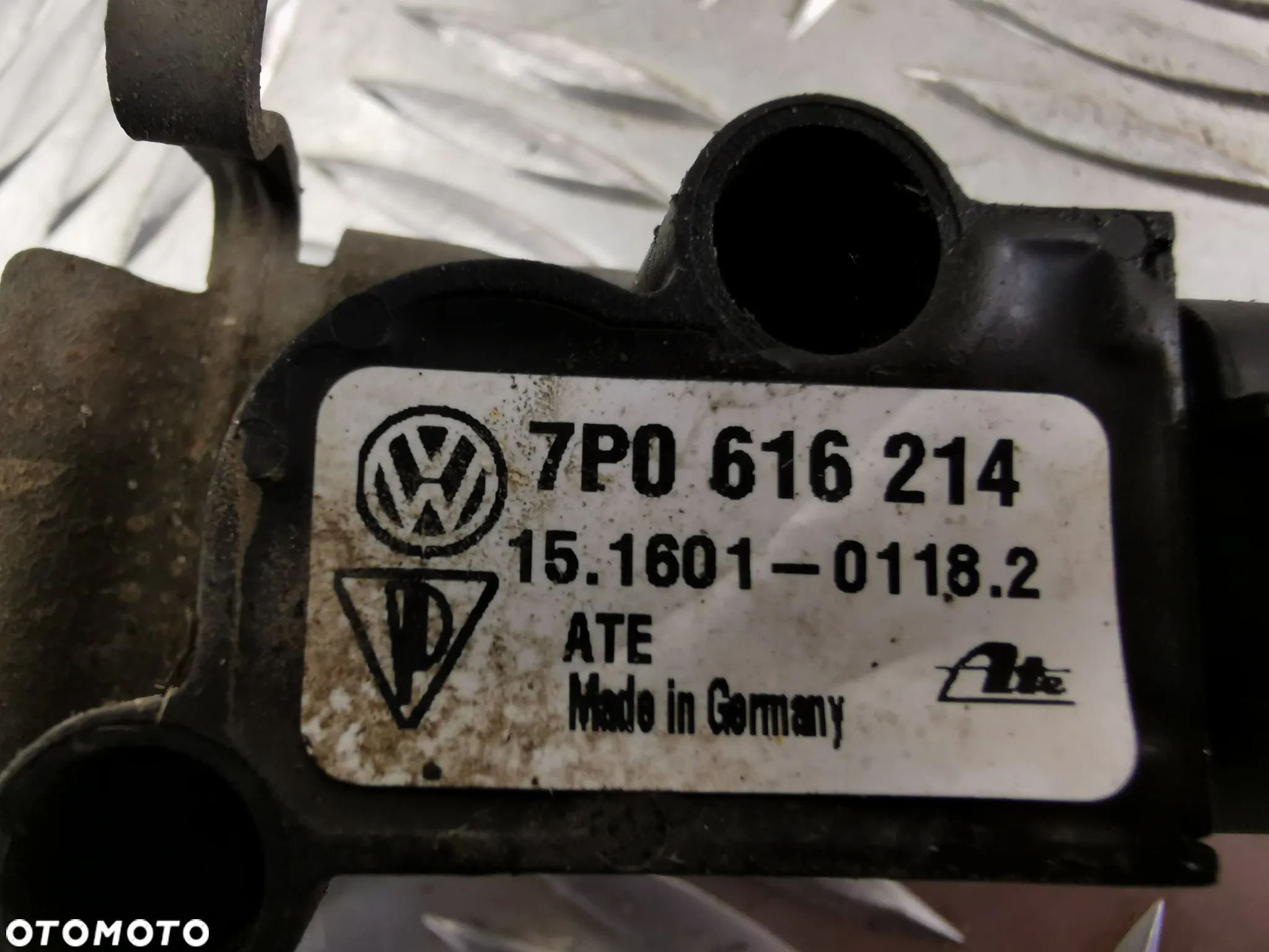 VW TOUAREG 7P 10-18R CZUJNIK POZIOMOWANIA SWIATEL XENON PRAWY LEWY 7P0616213 7P0616214 - 4
