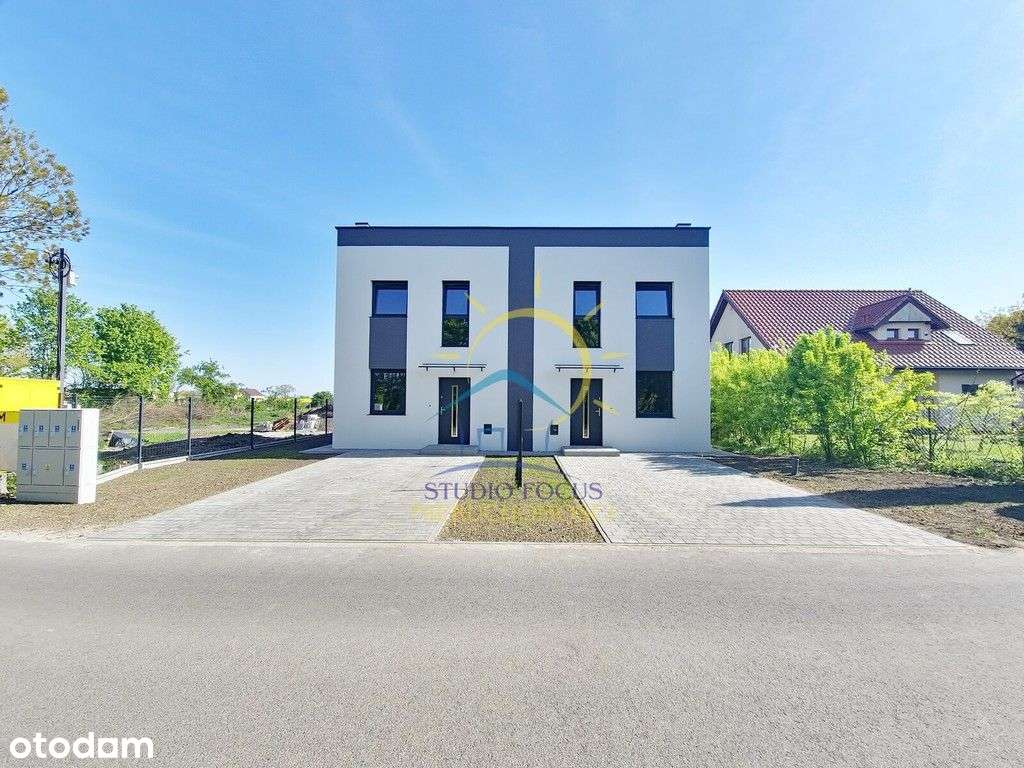 Funkcjonalny dom typu bliźniak (75 m²)-1
