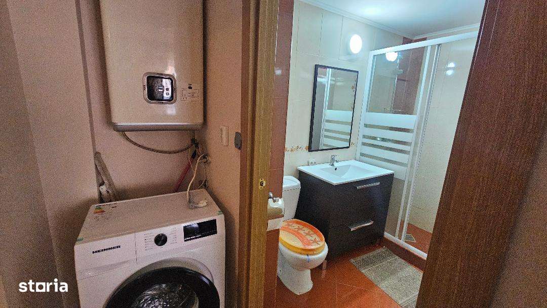 Apartament 2 camere decomandat 52 mp, central-Cetate-6