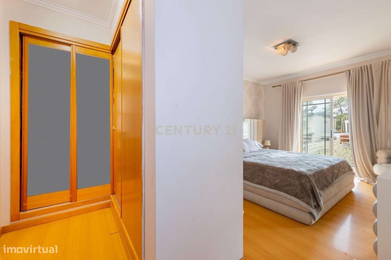 Moradia na Aroeira – Conforto, Elegância e Lazer-11