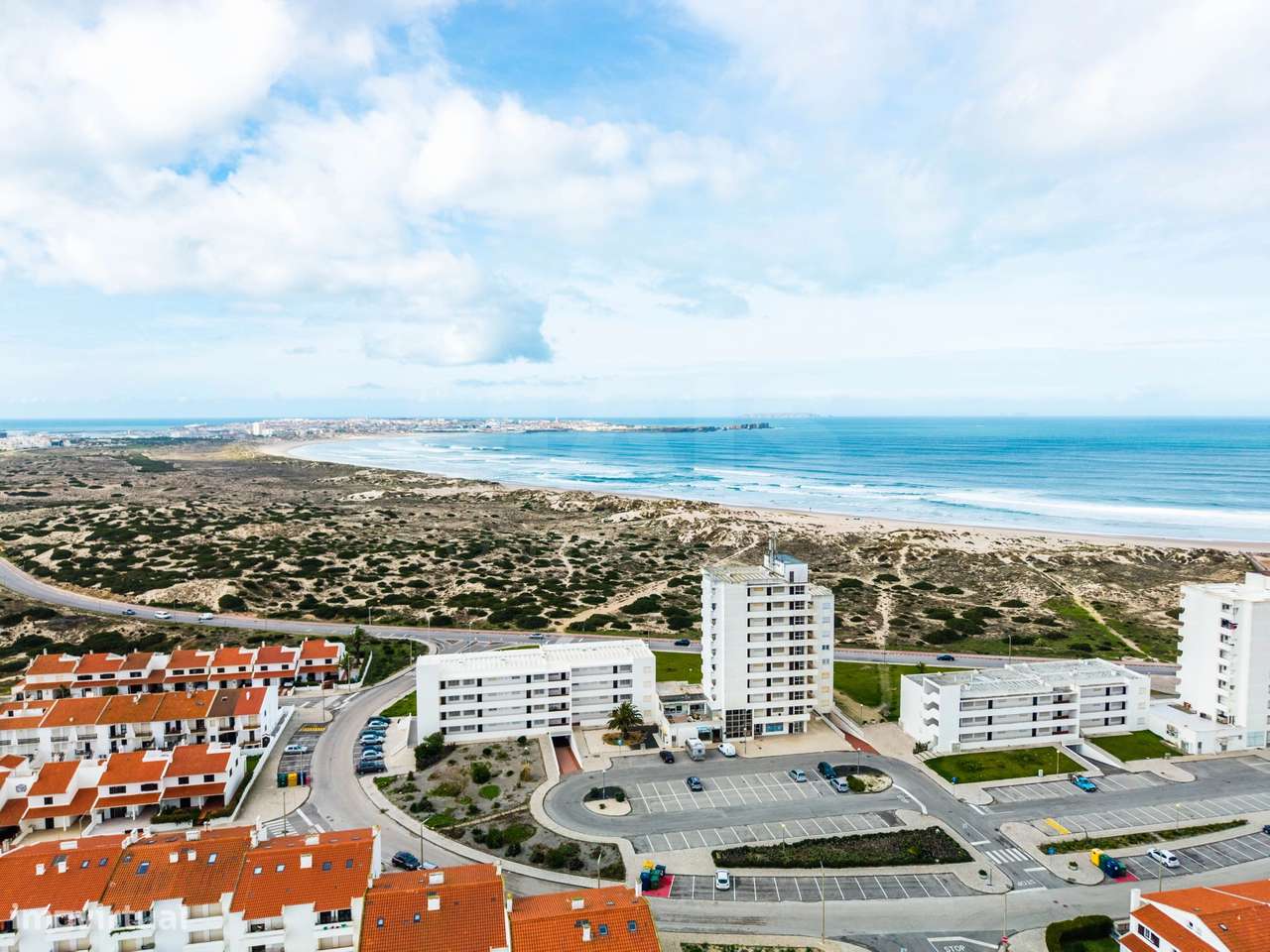 Apartamento T2 com Sótão e Varanda junto à Praia do Baleal-42