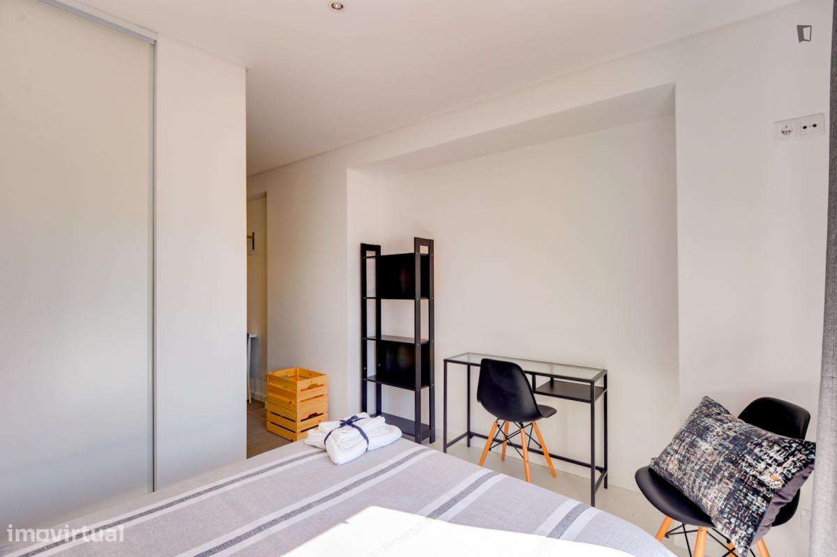 Estúdio - localizado em Baixa Coimbra - Grande imagem: 4/6