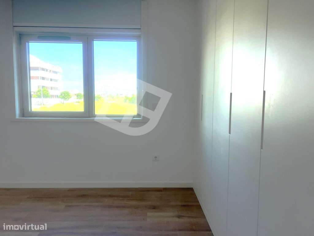 Apartamento T2 c/ Varandas - Localizado no centro de Aveiro - Grande imagem: 4/26