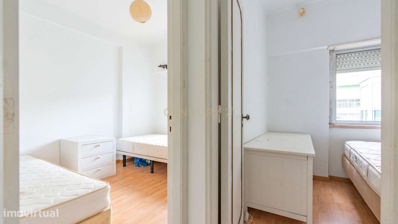 Apartamento T2 em Odivelas, Póvoa de Santo Adrião-17