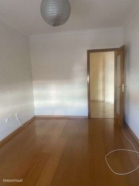 T4 para arrendamento no Entrocamento - Grande imagem: 5/6