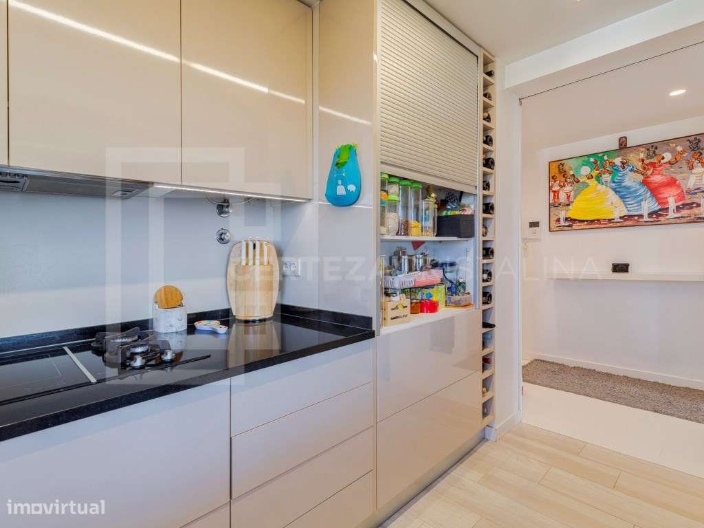 T5 com vista de mar em Paço de Arcos | Localização privilegiada-7