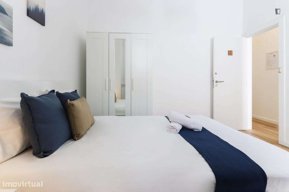 Quarto - localizado em Penha Lisbon - Grande imagem: 3/27