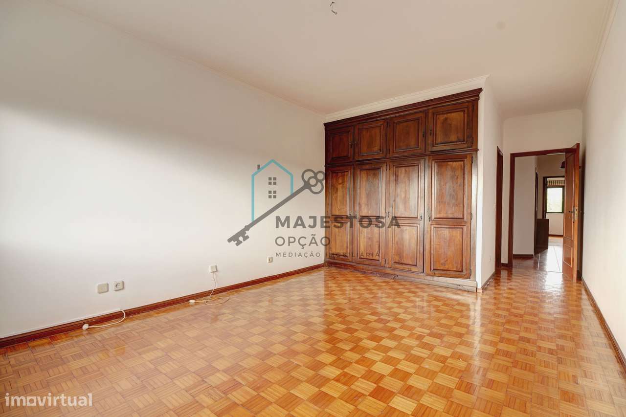 Apartamento T3 no Centro de Vila Verde — Braga-12