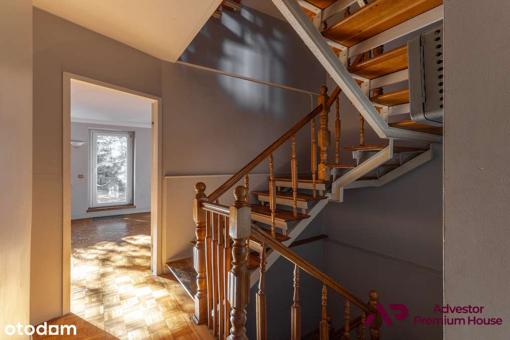 Dom z pięknym ogrodem-starodrzew- blisko lasu-19