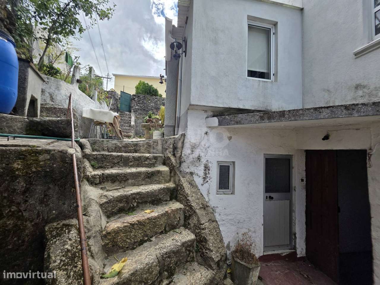 Edifício com 3 Apartamentos T2 | Investimento | Cantar Galo – Covilhã-24