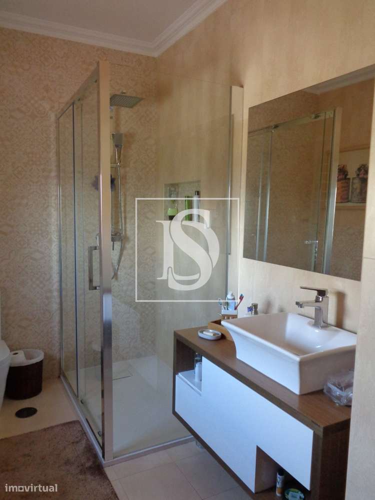 Moradia T5 - Torres Novas-11