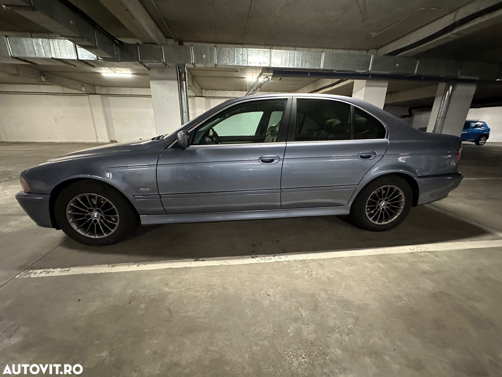 BMW Seria 5 525d - 5