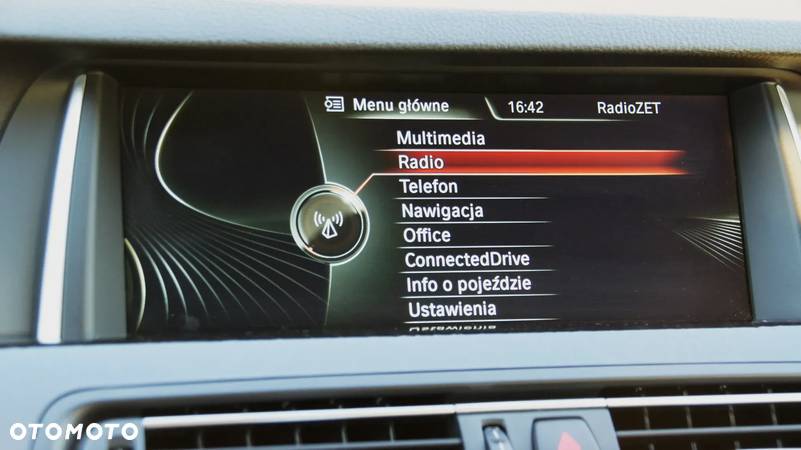 BMW Seria 5 520d Touring Luxury Line - 16