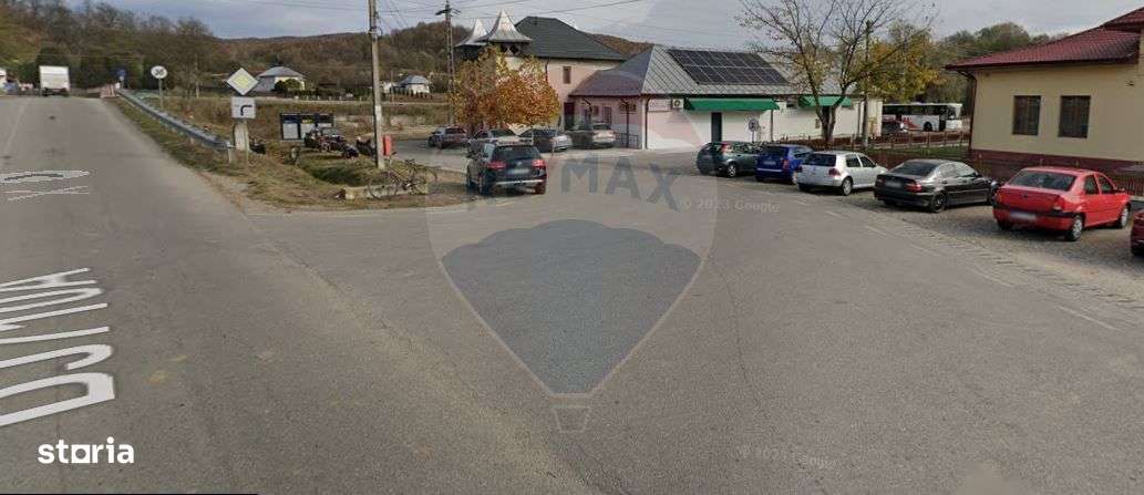 Spatiu comercial central Valea Lunga-Cricov de vanzare 2300 mp teren - Imagine principală: 2/12