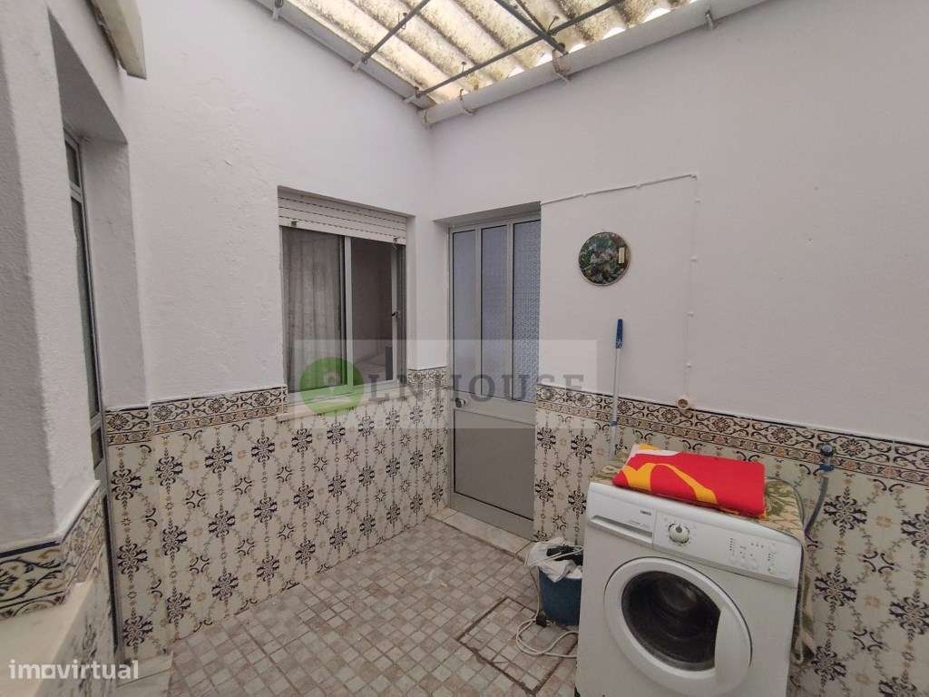 Moradia T2+2 com quintal e terraço, Azinhal-17