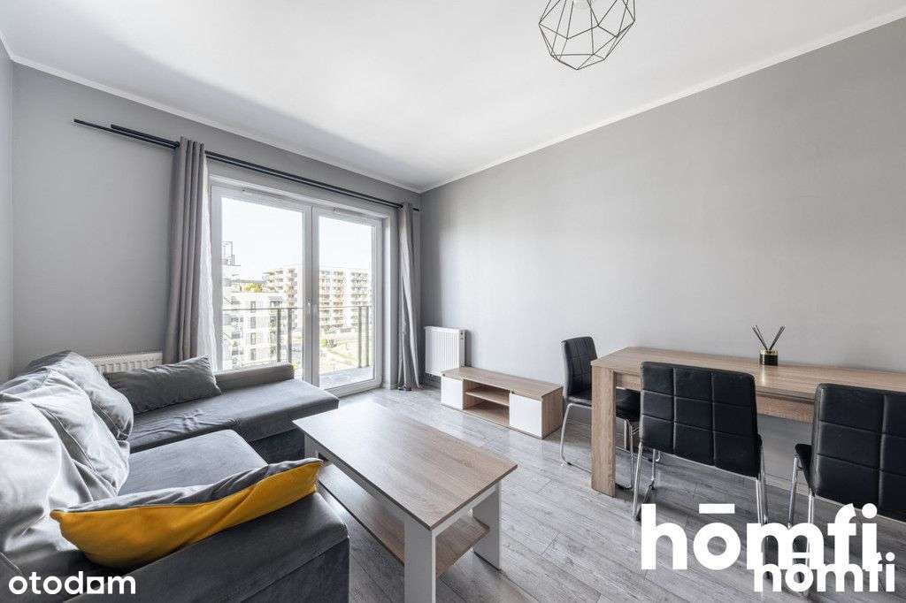 Na Sprzedaż Przestronne 2-Pokojowe Mieszkanie - Pełny obrazek: 2/13