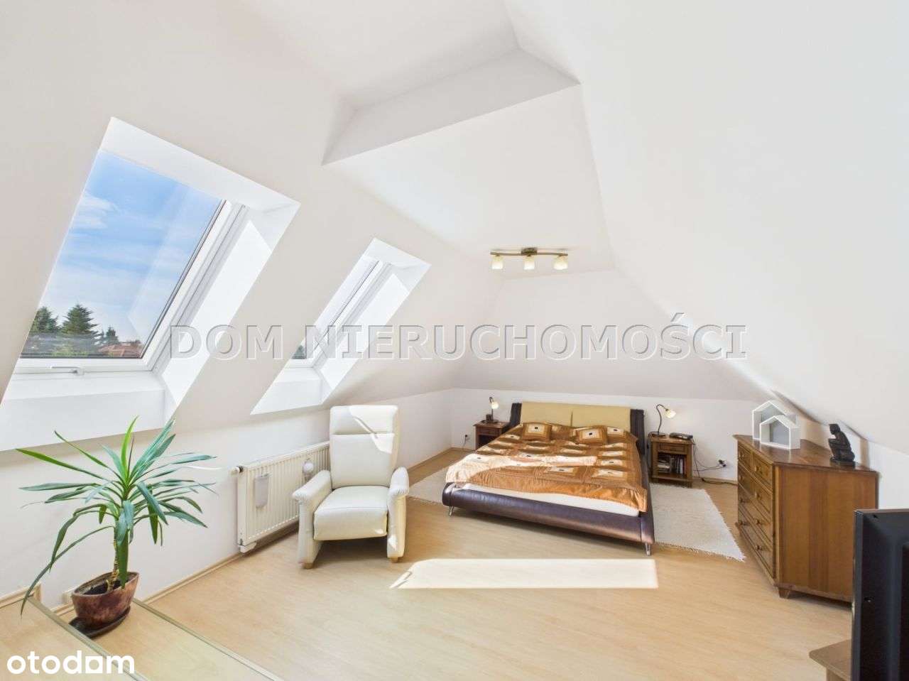 Dom pod Olsztynem z pięknym ogrodem!-14