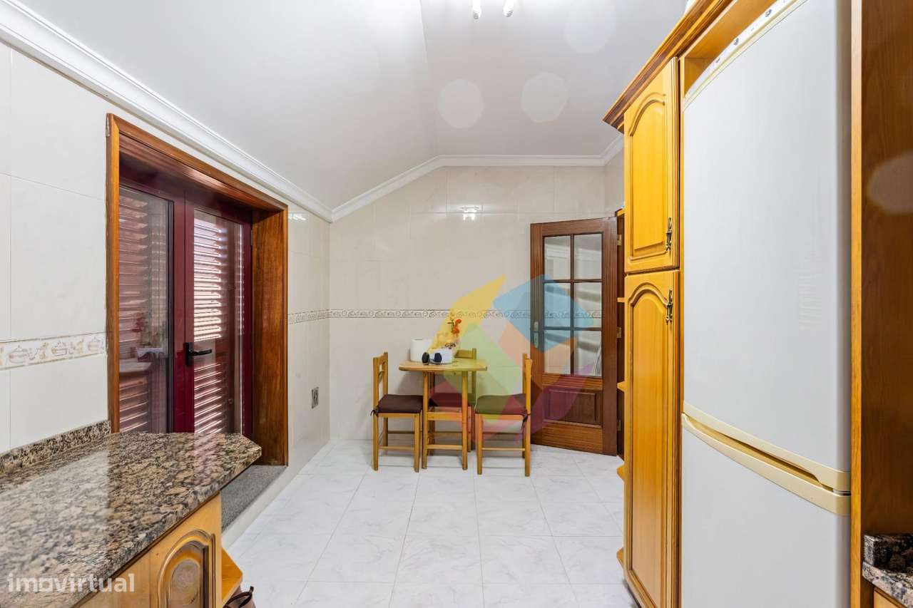 Excelente T2 no Último Andar com Terraços e Garagem em São...-5