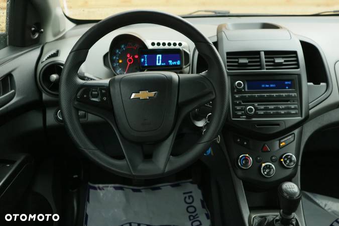 Chevrolet Aveo 1.2 LS - 26