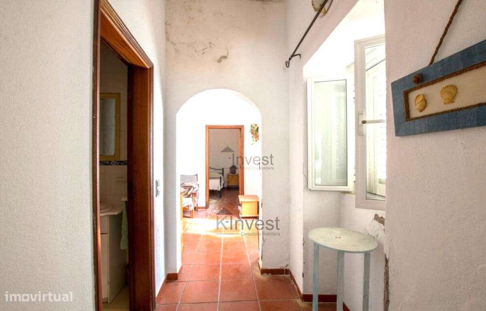 Prédio para remodelação - Carvoeiro-15