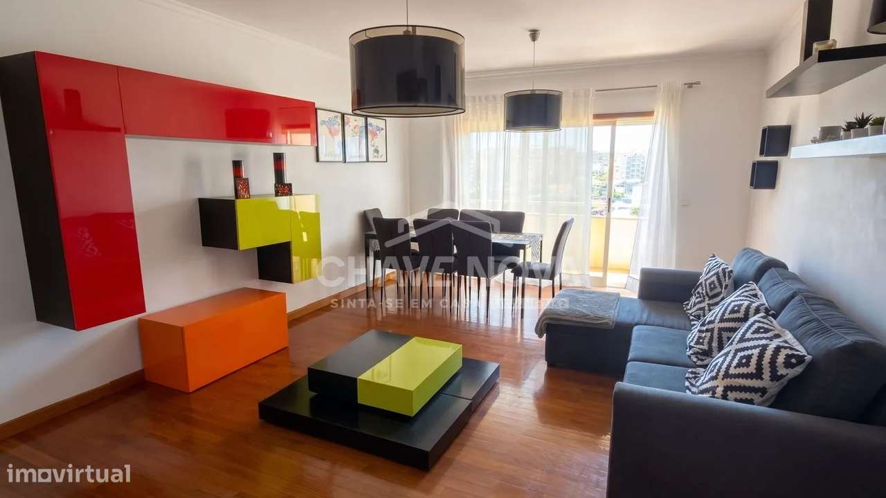 JD - Apartamento T1+1 Último Piso, Lugar Garagem, Canidelo. Mobilado-12