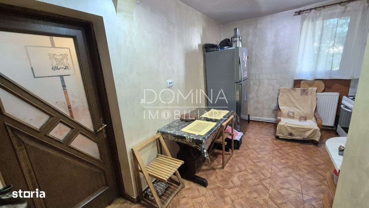 Vanzare apartament 2 camere, et.1,  zona 8 Mai - Imagine principală: 5/10