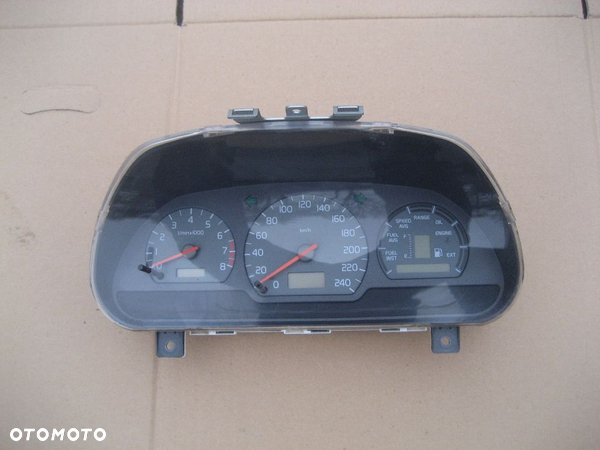 volvo s40 v40 96-99r 1,8  benzyna licznik zegar z komputerem 30862002 europa - 1
