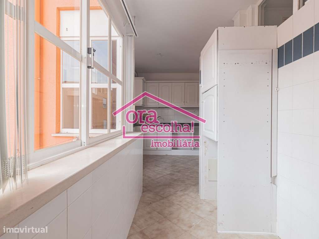 Apartamento T3 de 1998 com 95 m2 e Arrecadação individual em Campol...-6
