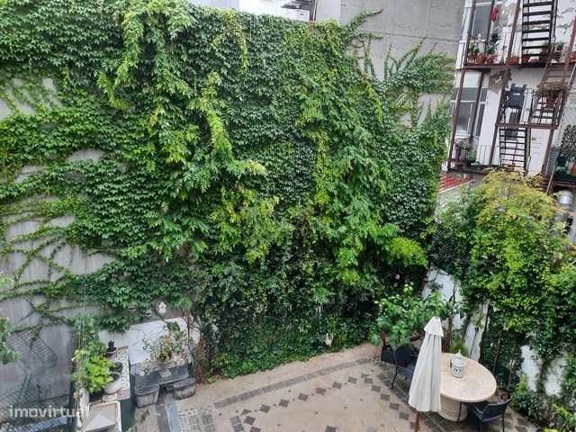 Elegante T3+ 1 com JARDIM privativo Próximo Metro Alameda-0