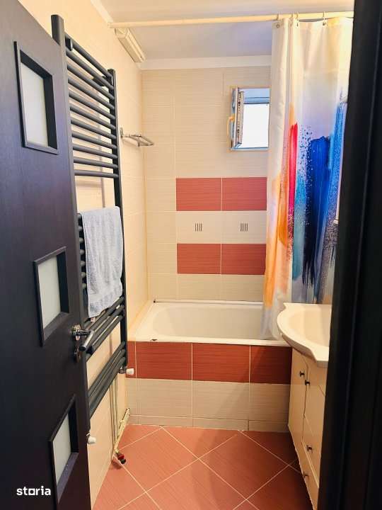 Apartament 2 camere, etaj 2, Targu Jiu - Imagine principală: 4/12