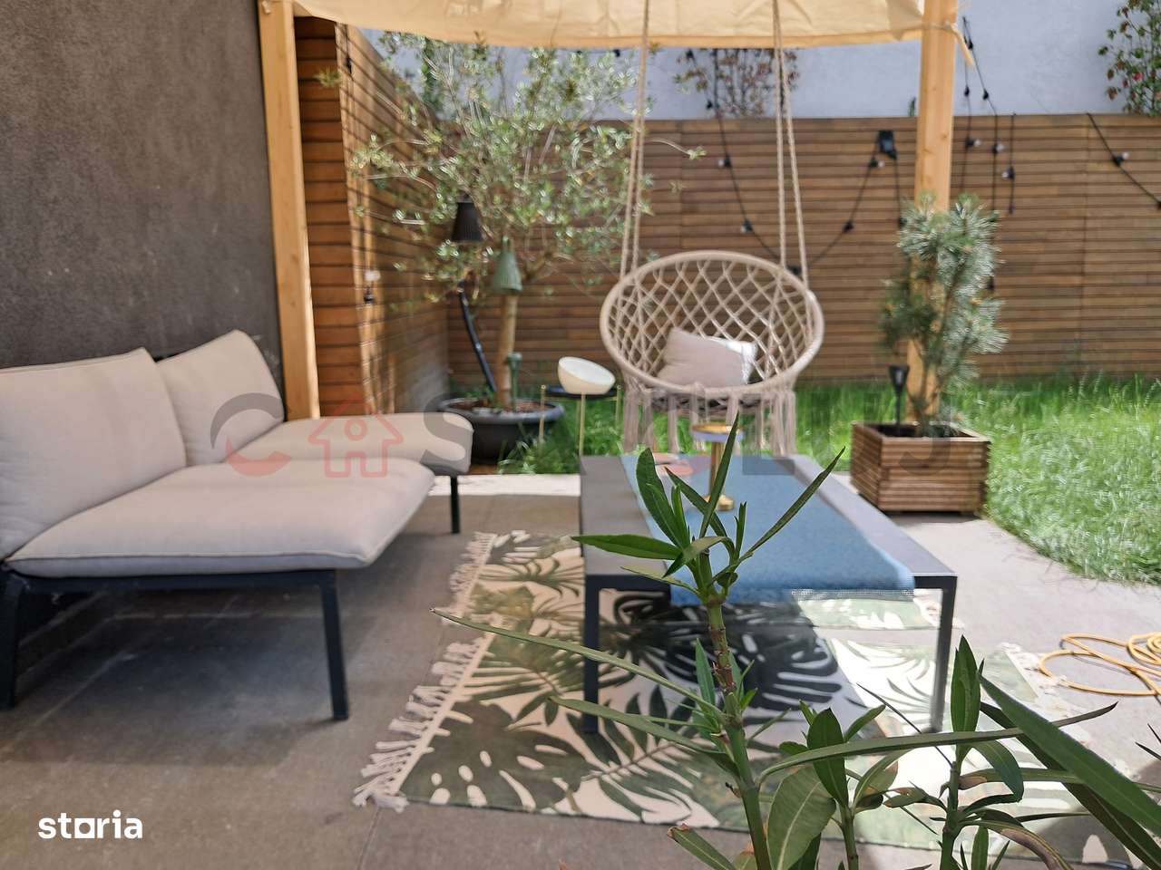 Apartament pe 2 nivele la vilă + Curte, Piscină, Saună și garaj, Gr-10