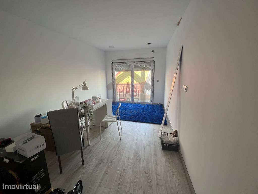 Excelente Andar Moradia ,Com Logradouro-8