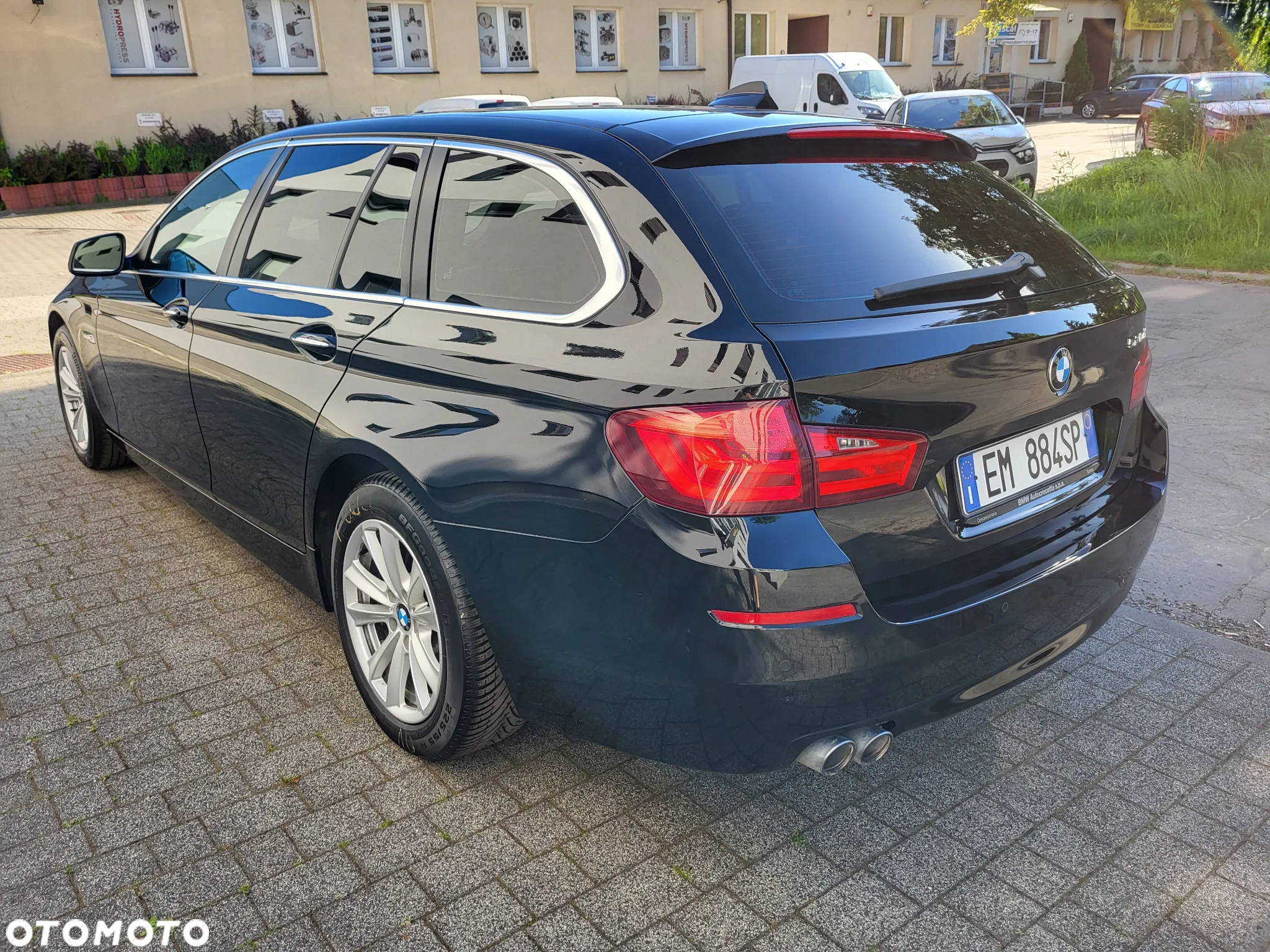 BMW Seria 5 520d Touring - 6
