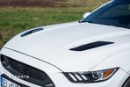 Ford Mustang 5.0 V8 GT - 36