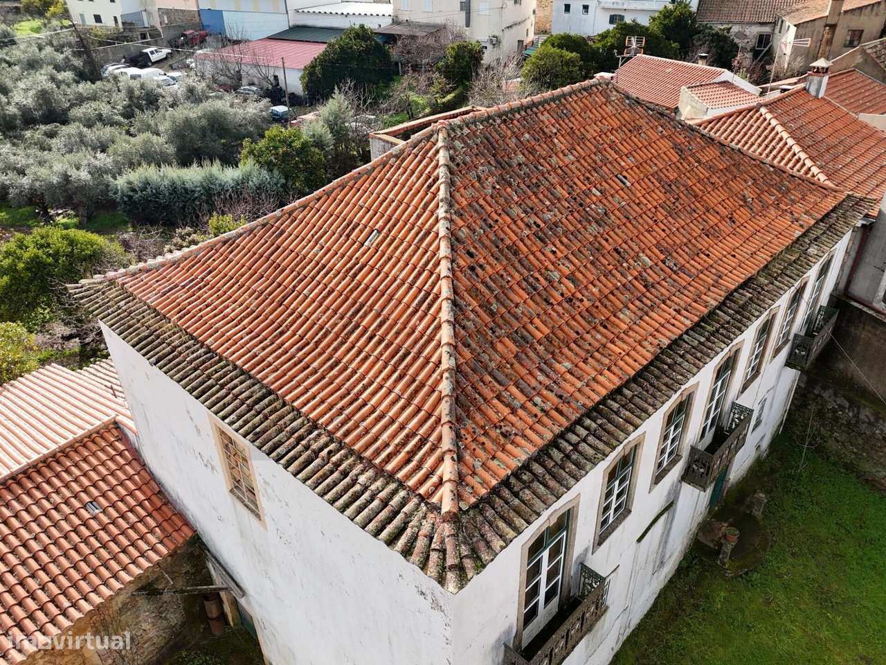 Casa Quinta de 3 Andares, Antigo Lagar e Terreno em Aranhas Penamacor - Grande imagem: 2/50
