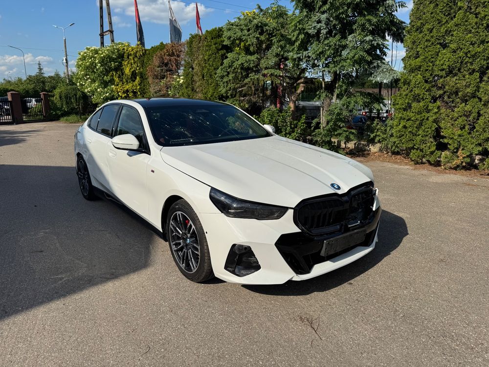 BMW 5 Series G60 520d xDrive mHEV M Sport 2023