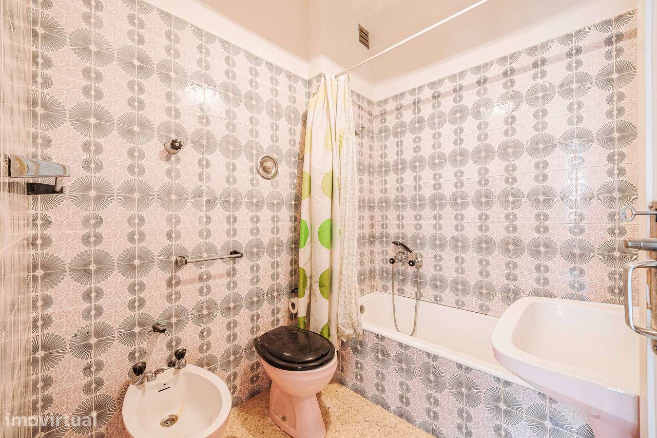 T2 a escassos passos da estação de comboio de Barcarena-23