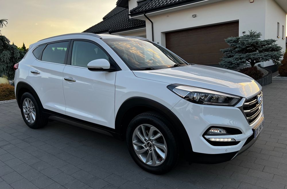 Hyundai Tucson III blue 1.6 GDi 2WD Navi 2015