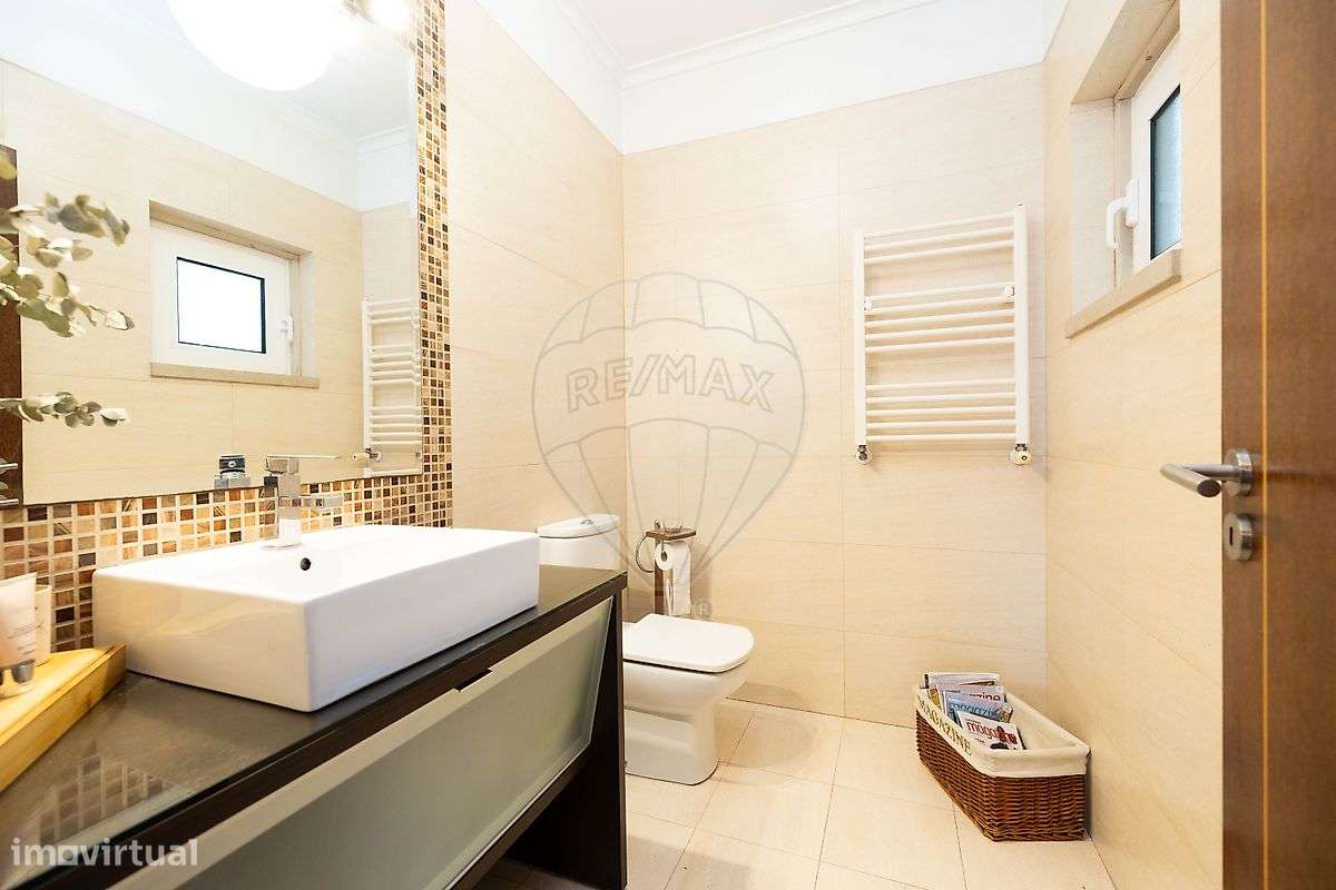 Moradia T5 para venda-5