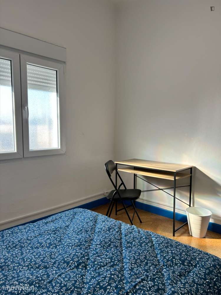 Quarto - localizado em Aveiro - Grande imagem: 2/13