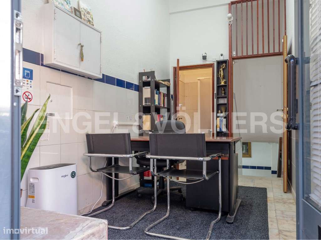 Espaço Comercial com Montra nas Avenidas Novas - Grande imagem: 3/23