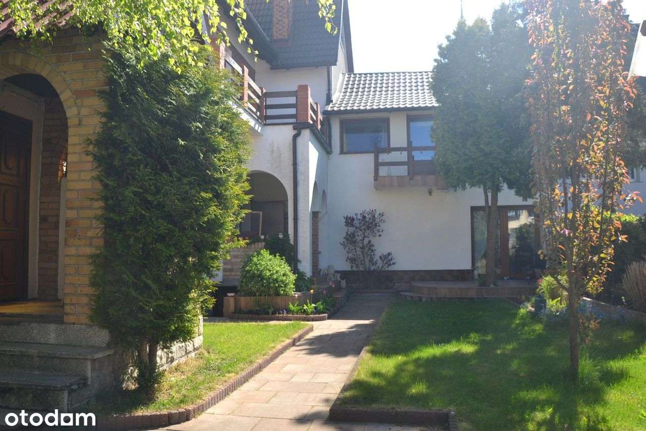 Duży dom centrum Darłowa ul. Rzemieślnicza-2