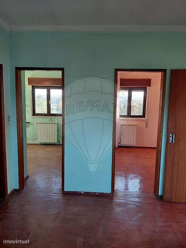 Moradia T6 para venda-8