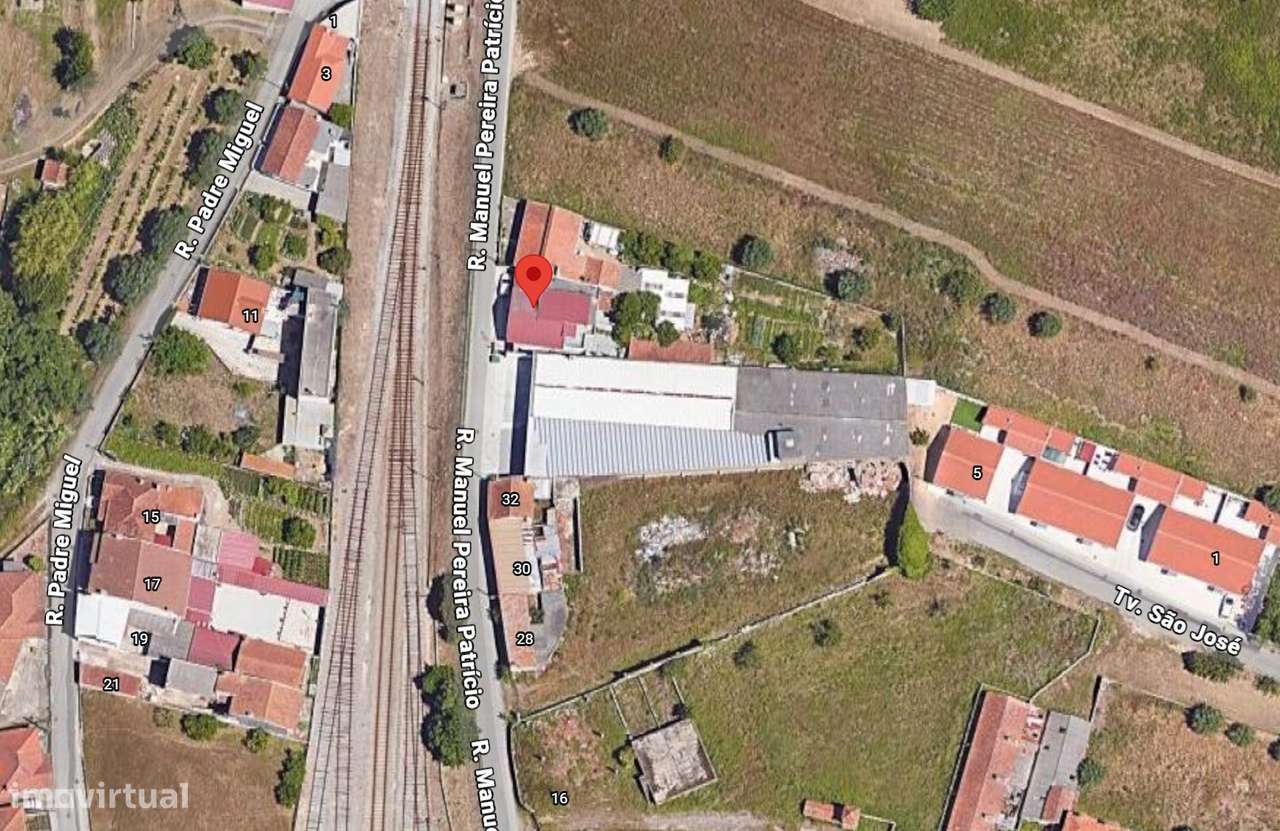 Armazém – Rua Manuel Pereira Patrício, Leiria - Grande imagem: 2/4