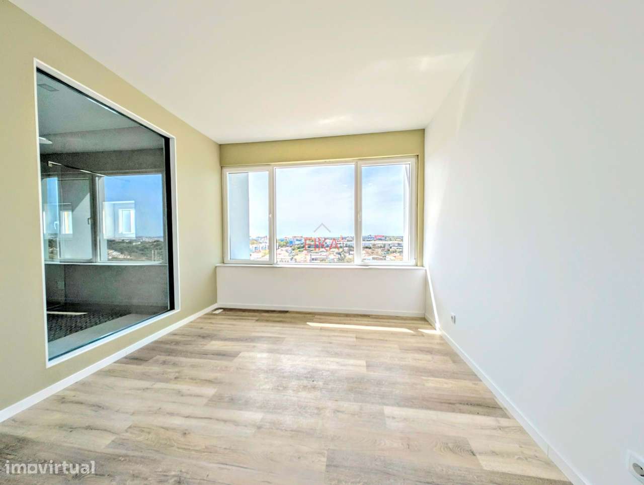 T2 com 3 lugares de parqueamento-26