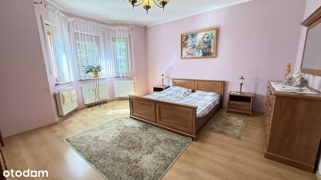 Duża działka, 4 pokoje, ogród i garaż, ul.Rybna-14