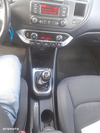 Kia Rio 1.4 XL - 11