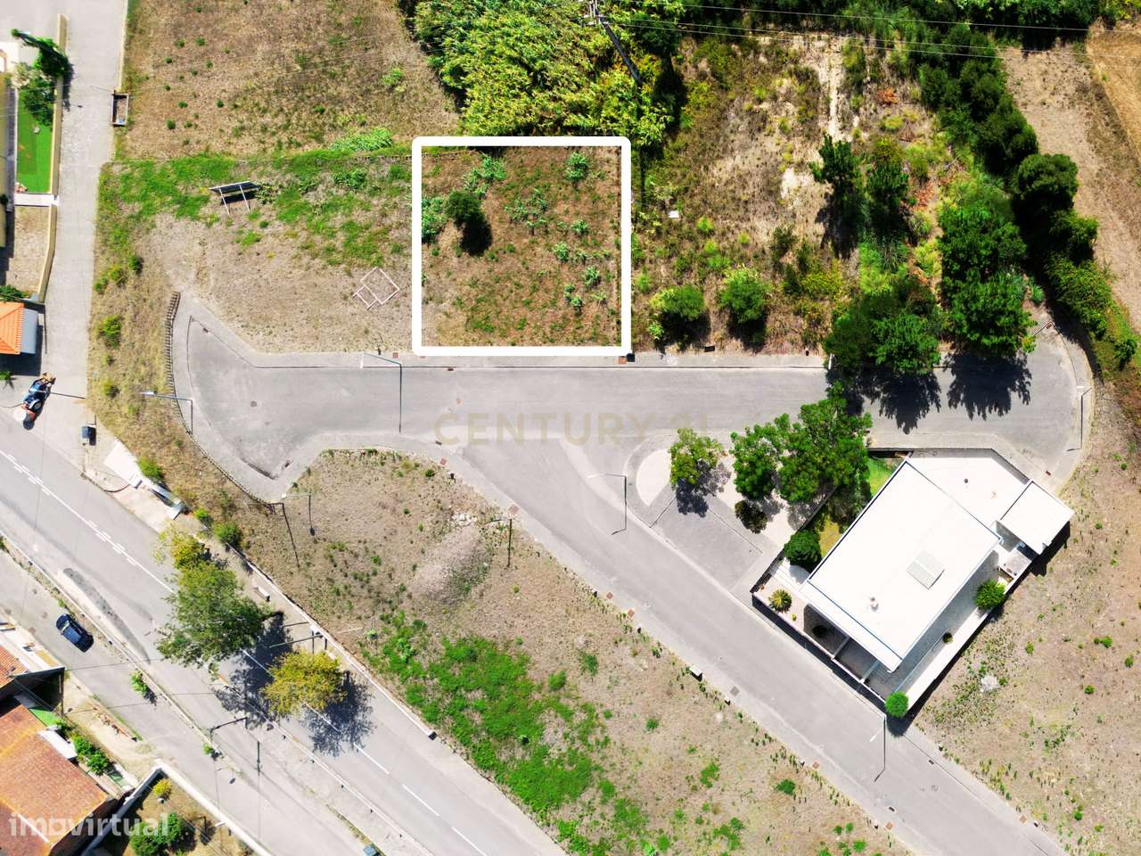 Terreno Urbano com Loteamento Aprovado, a 15 Minutos de Aveiro-1