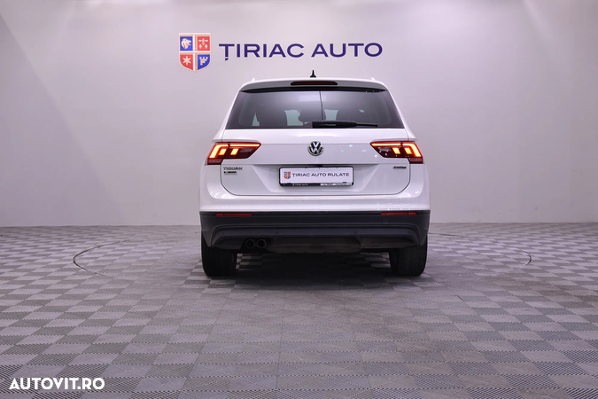 Volkswagen Tiguan - 4